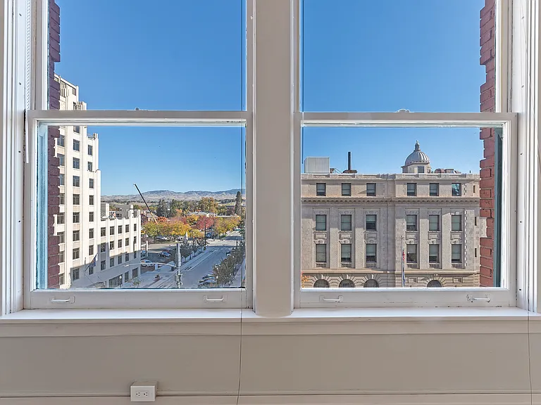 Idaho Building Apartments — Photo 38