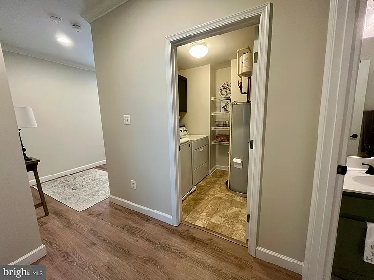 15181 Leicestershire St — Photo 23