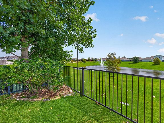 5th image of 15782 Cairnwell Bend Dr