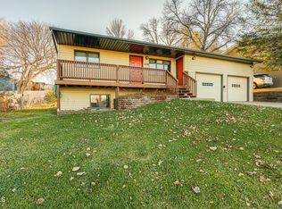 1409 15th St SE, Mandan, ND 58554
