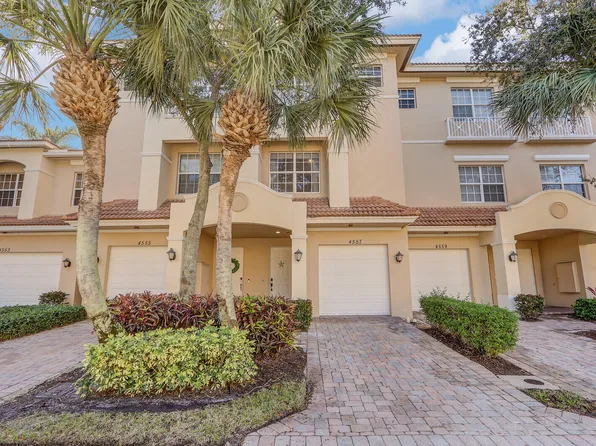 4557 Artesa Way S, Palm Beach Gardens, FL 33418