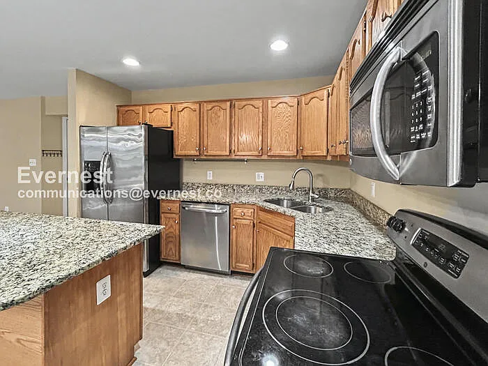 8 Sarrington Ct — Photo 7