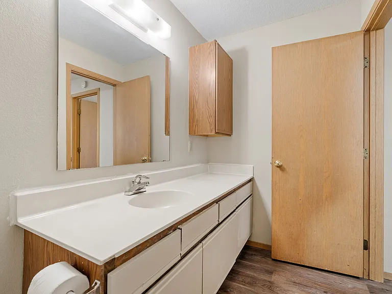 Wyndemere Apartments — Photo 68