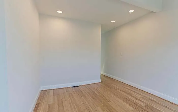 802 Mangold St — Photo 9