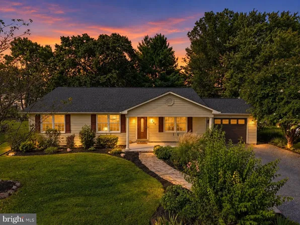 106 Cooper St, Edinburg, VA 22824