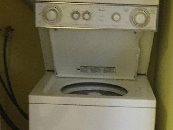 Stacked washer/dryer