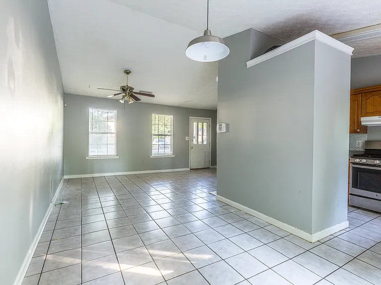 3061 Meadow Wood Ct — Photo 21
