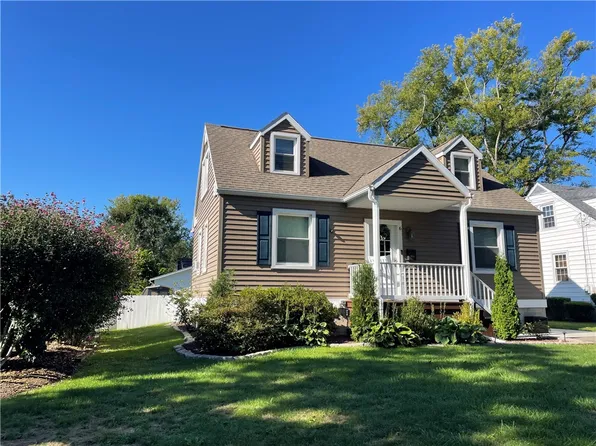 6 Jackson Cir, Corning, NY 14830