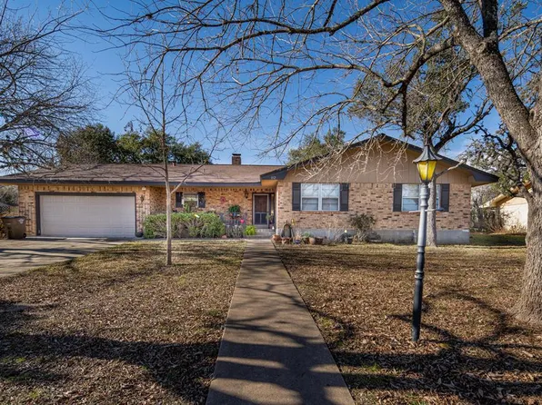 112 Wild Timber Dr, Kerrville, TX 78028