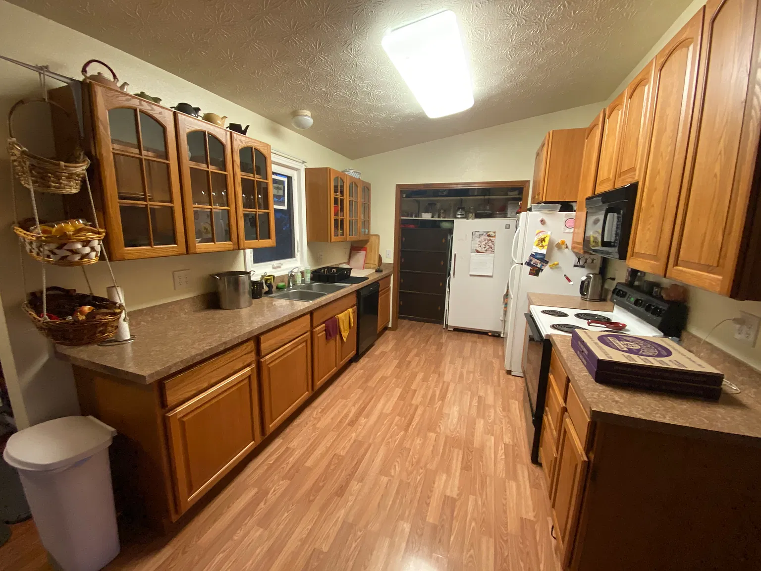 4 bed, 2476 sqft, $895 — Photo 4