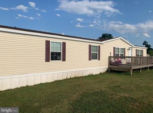 30 Jacqueline Dr, New Oxford, PA 17350