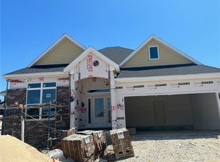 2762 S Angels Rd, Fayetteville, AR 72701