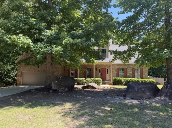 371 Amanda Dr, Gray, GA 31032