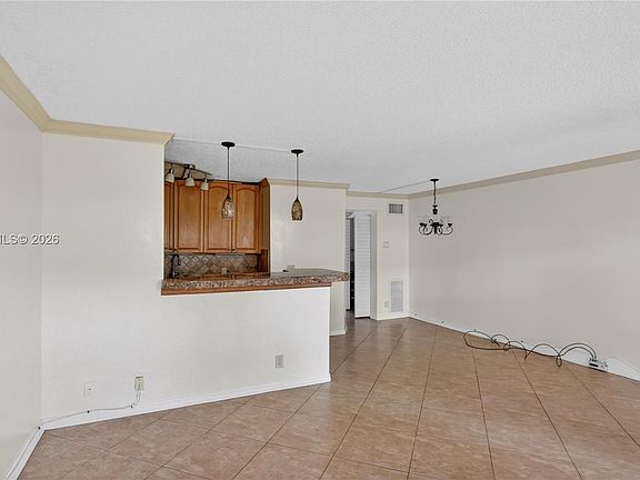 5th image of 48 Mansfield Dr #48-B