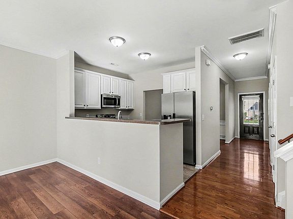 5th image of 2707 Sunny Corners Ct
