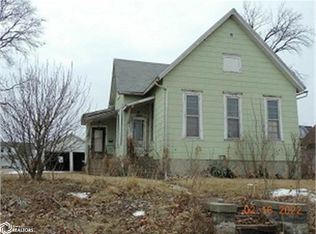 208 N 3rd St, Marshalltown, IA 50158