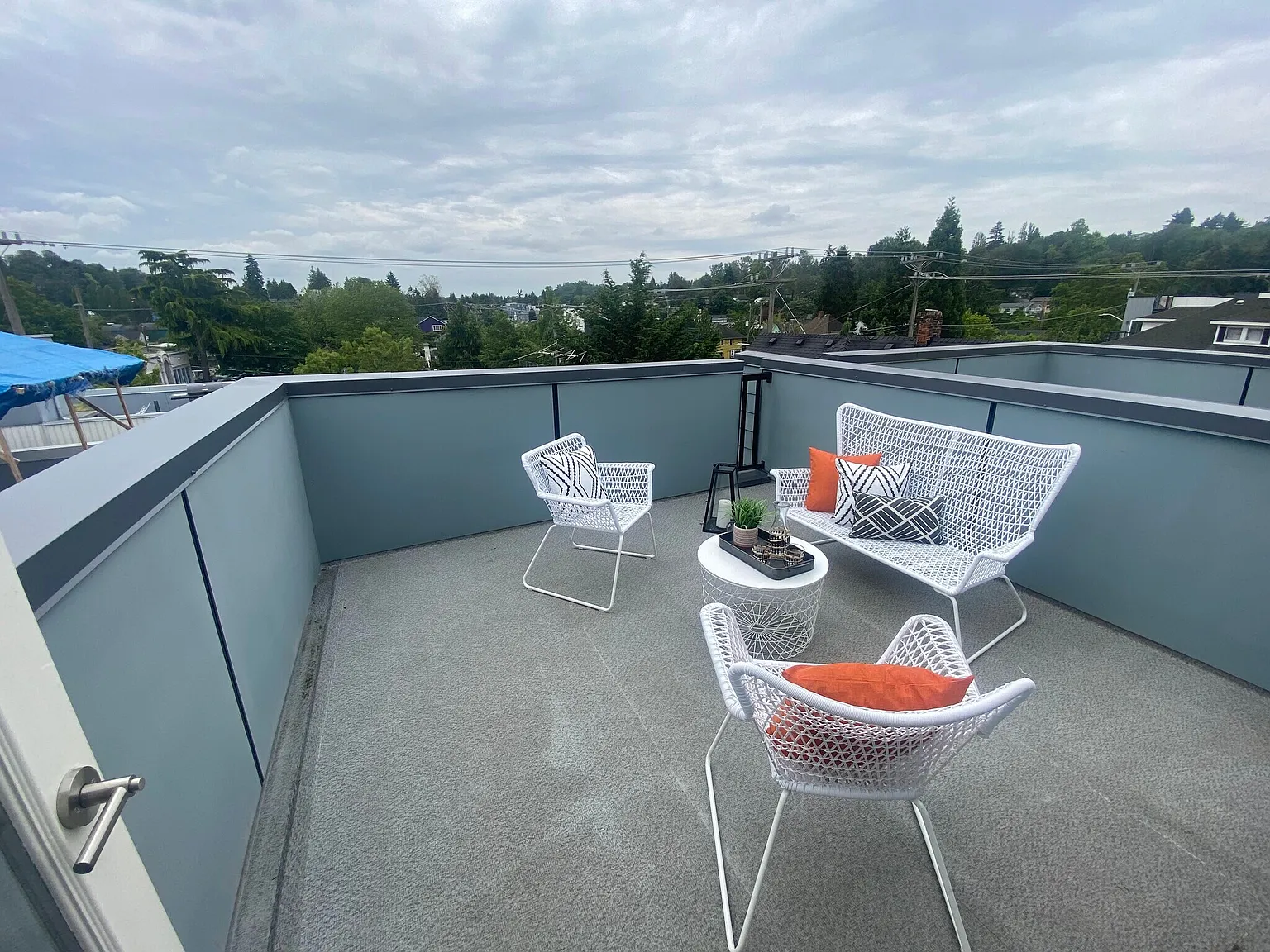 2 bed, 1200 sqft, $3,300 — Photo 3