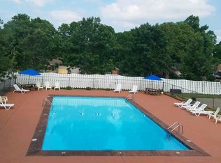 22 Country Manor Ln, Centerville, OH 45458