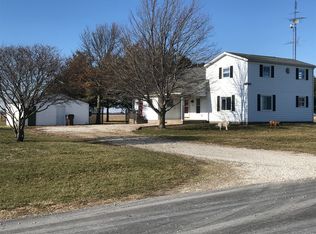 713 Burnett Rd, Waverly, IL 62692