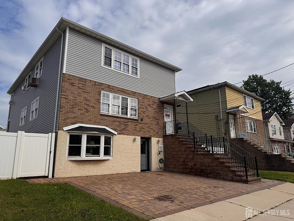 1st image of 20 Noe St