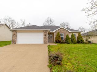 4700 Fenimore Dr, Columbia, MO 65202