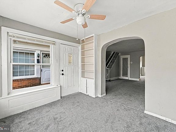 3rd image of 6710 Guyer Ave