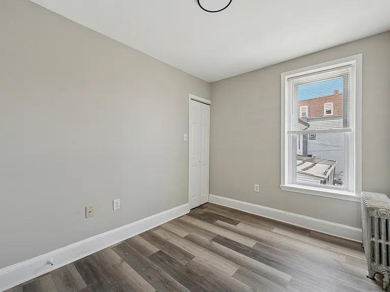 424 N 64th St #1 — Photo 1