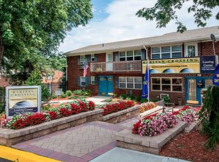 16 Regency Manor Dr, New Brunswick, NJ 08901