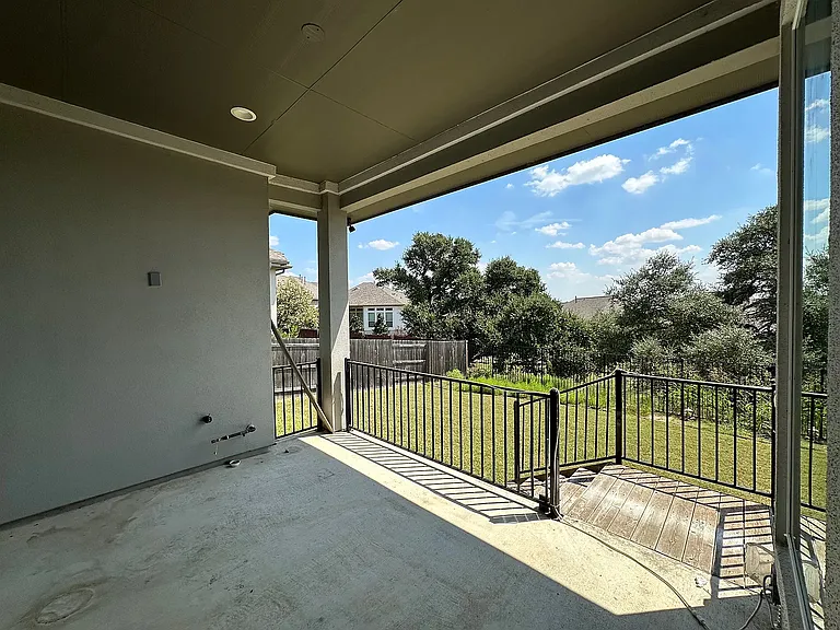 441 Saturnia Dr — Photo 45