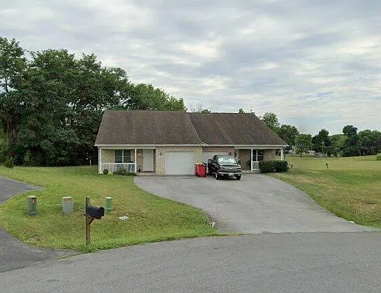 3 bed, 1500 sqft, $1,750 — Photo 1