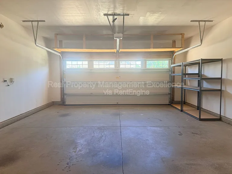 16 Clear Creek Cir — Photo 34