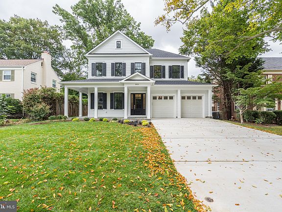 3rd image of 8021 Park Ln
