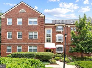 2107 N Scott St APT 70, Arlington, VA 22209