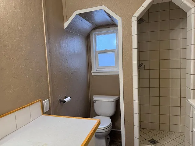 1086 Playground Dr — Photo 15