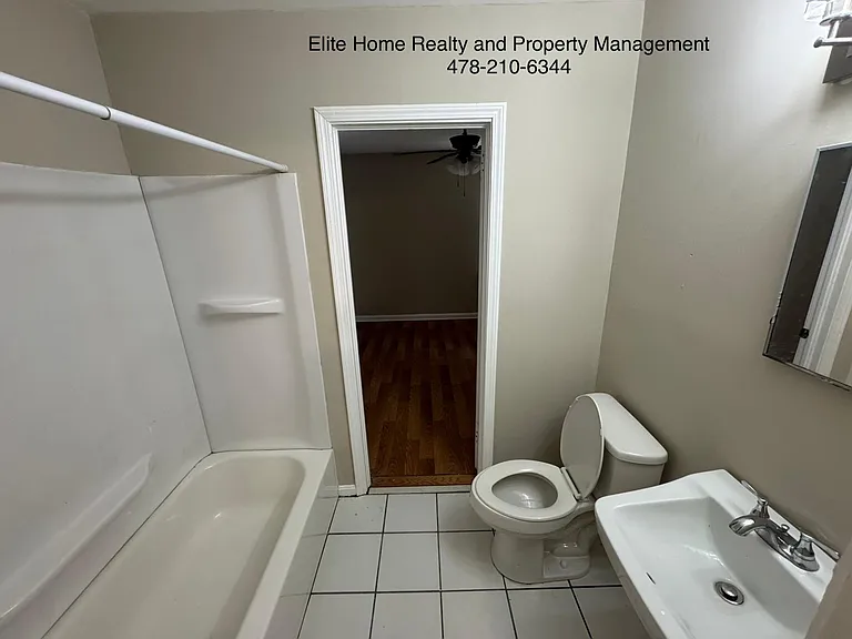 1073 Haywood Rd — Photo 12