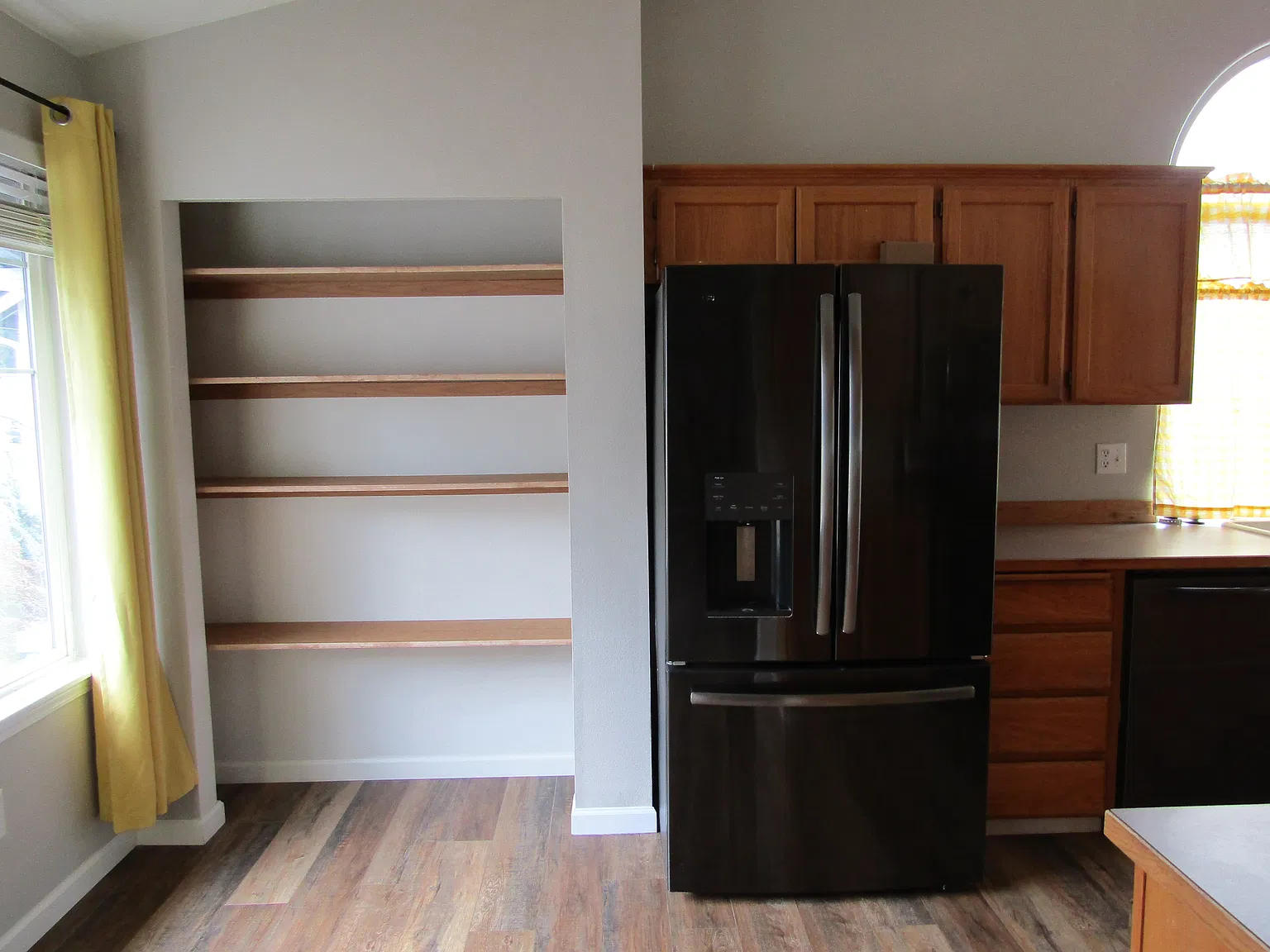 3 bed, 1208 sqft, $2,695 — Photo 3