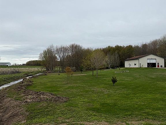2nd image of 8128 Howard Rd