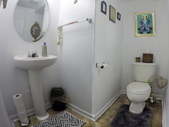 Powder bath downstairs