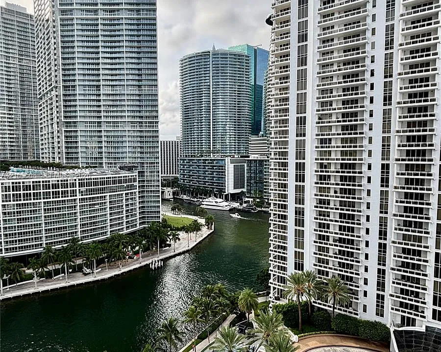 801 Brickell Key Blvd #1808