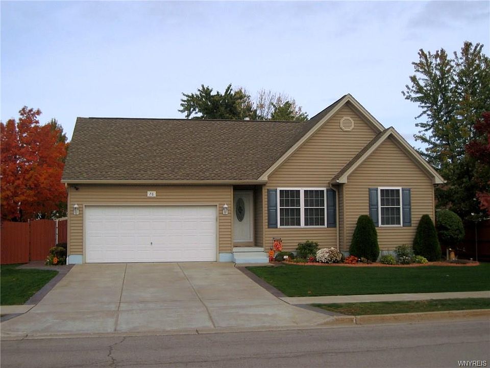 1st image of 76 Crowell Ct