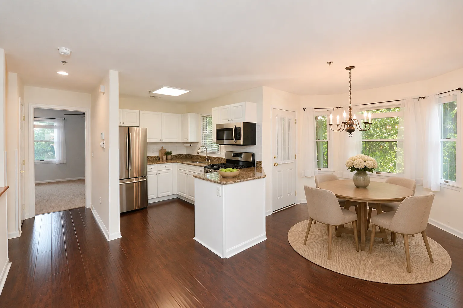 1 bed, 1.5 bath, $2,950 — Photo 2