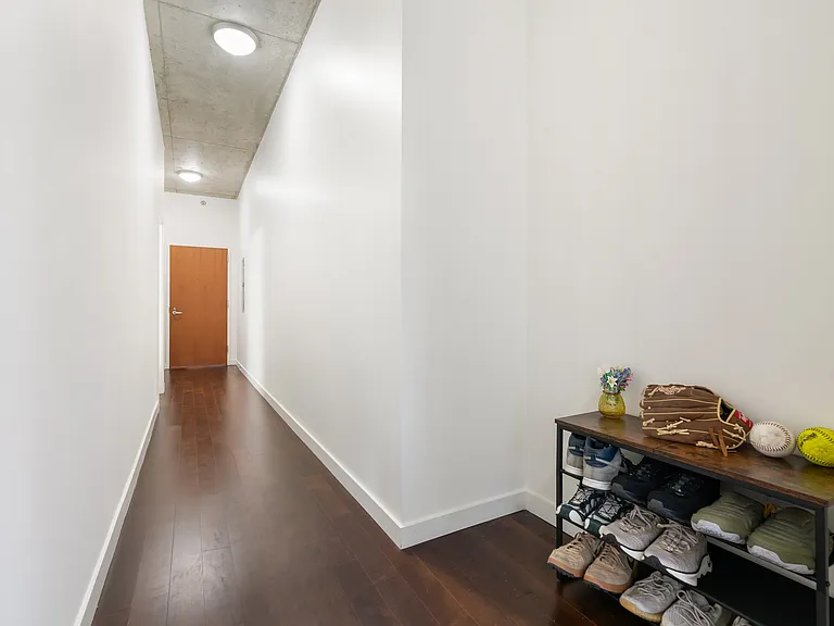 235 W Van Buren St #2915 — Photo 8