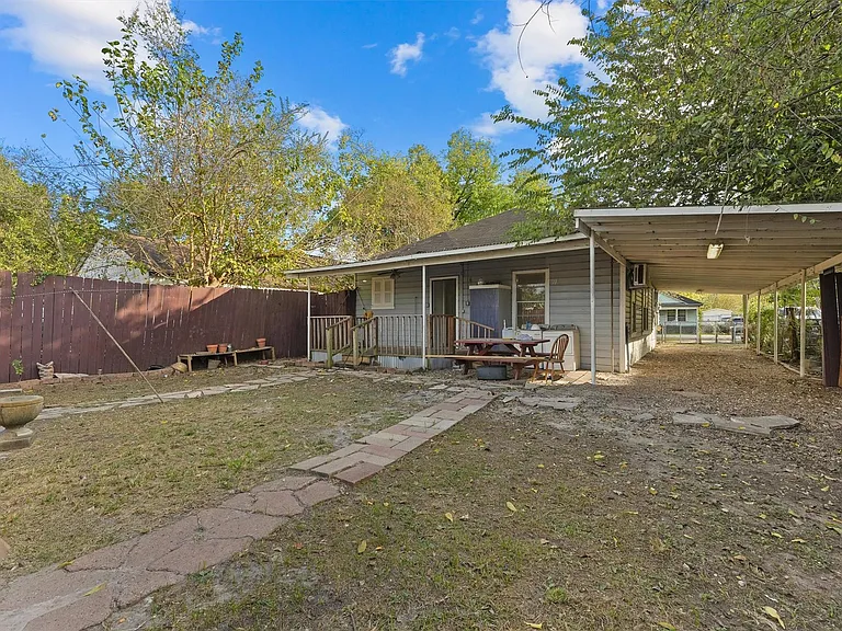 4029 Lucille St — Photo 23