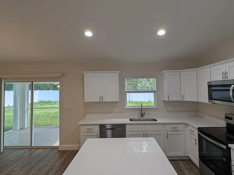 387 E Caldwell Dr — Photo 9