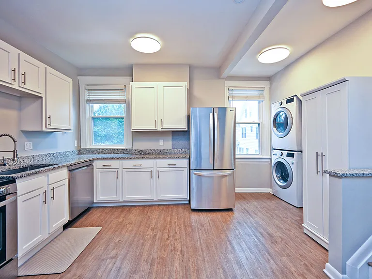 2709 Griffiths Ave — Photo 15
