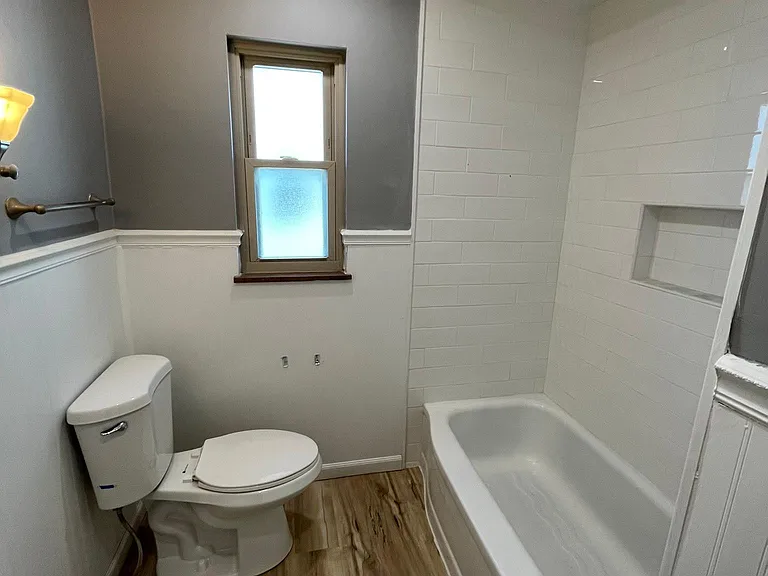 15002 Fernway Ave — Photo 8