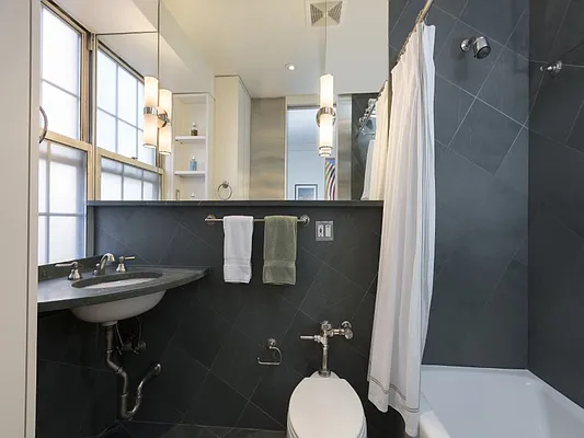 Sold by Sotheby's International Realty | media 15