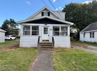 5 Lockrow Blvd, Albany, NY 12205