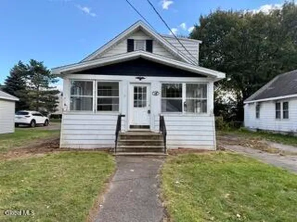 5 Lockrow Boulevard, Albany, NY 12205