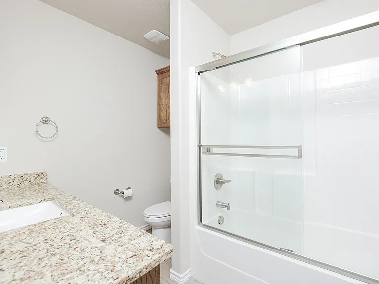 2551 Leroy Ln #B — Photo 12